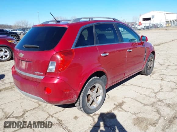 ✅ 2013 Chevrolet Captiva Sport LT • VIN: 3GNAL3EK3D5572838 • Lot: 41720916. Wystawiony na IAAI z przebiegiem 141 866 mil. Bezpłatny archiwum sprzedaży aukcyjnych z USA i szczegółowy raport historii pojazdu na DreamBid. Zdjęcie 4.