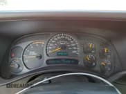 ✅ 2004 GMC Sierra 1500 • VIN: 1GTJC39154E209557 • Lot: 83349954. Wystawiony na Copart z przebiegiem 91 855 mil. Bezpłatny archiwum sprzedaży aukcyjnych z USA i szczegółowy raport historii pojazdu na DreamBid. Zdjęcie 9.