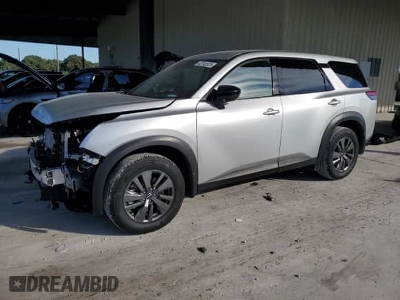 2024 Nissan Pathfinder S with VIN 5N1DR3AA7RC293984, listed as a Copart auction lot 42740525 with 1,627 mi miles and Salvage title. Bid and sale history available at DreamBid. Image 1.