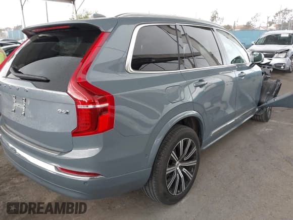 ✅ 2023 Volvo XC90 Plus • VIN: YV4062PN8P1989176 • Лот: 41957832. Опубликован ранее на IAAI с пробегом 27 838 миль. Бесплатный доступ к архиву аукционных продаж из США и подробный отчёт об истории автомобиля на DreamBid. Изображение 4.
