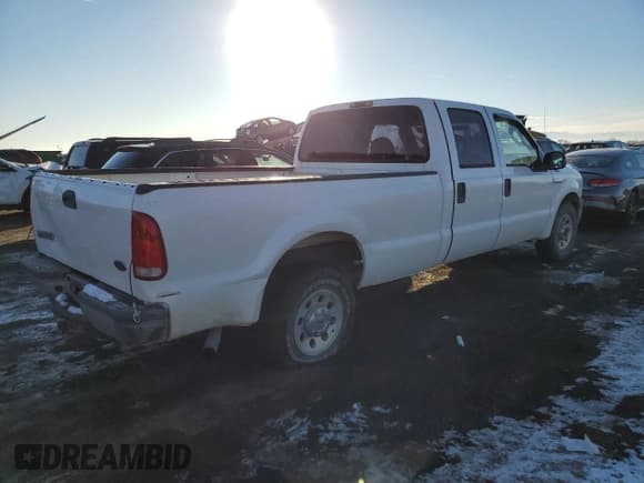 ✅ 2005 Ford F-250 XL • VIN: 1FTSW20505EB32152 • Лот: 41635435. Опубликован ранее на Copart с пробегом 176 471 миль. Бесплатный доступ к архиву аукционных продаж из США и подробный отчёт об истории автомобиля на DreamBid. Изображение 3.