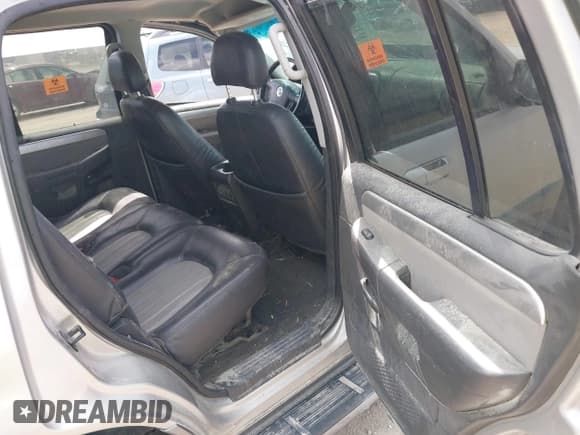 ✅ 2005 Mercury Mountaineer Convenience • VIN: 4M2DU86W85ZJ14373 • Lot: 43503812. Listed on IAAI with Not provided. Free auction sales archive from the USA and detailed vehicle history report at DreamBid. Image 8.