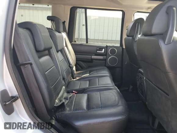 ✅ 2006 Land Rover LR3 • VIN: SALAD24496A411751 • Лот: 68183265. Опубликован ранее на Copart с пробегом 129 670 миль. Бесплатный доступ к архиву аукционных продаж из США и подробный отчёт об истории автомобиля на DreamBid. Изображение 11.