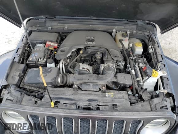 ✅ 2019 Jeep Wrangler Unlimited Sahara • VIN: 1C4HJXEG9KW597955 • Lot: 80563375. Wystawiony na Copart z przebiegiem 66 853 mil. Bezpłatny archiwum sprzedaży aukcyjnych z USA i szczegółowy raport historii pojazdu na DreamBid. Zdjęcie 12.