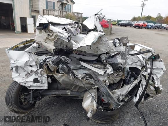 ✅ 2023 Hyundai Elantra SEL • VIN: 5NPLM4AG8PH101675 • Лот: 43570267. Опубликован ранее на IAAI с пробегом 70 906 миль. Бесплатный доступ к архиву аукционных продаж из США и подробный отчёт об истории автомобиля на DreamBid. Изображение 6.