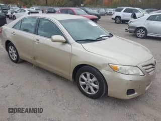 ✅ 2011 Toyota Camry LE • VIN: 4T4BF3EK1BR106098 • Лот: 43557106. Опубликован ранее на IAAI с пробегом 114 541 миль. Бесплатный доступ к архиву аукционных продаж из США и подробный отчёт об истории автомобиля на DreamBid. Изображение 1.