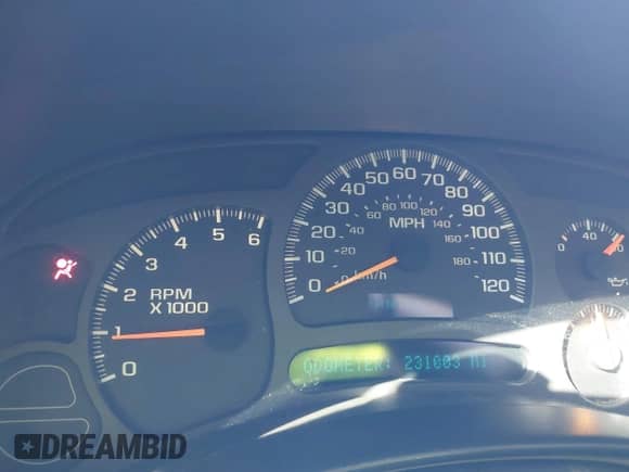 2004 Chevrolet Silverado 1500 LS with VIN 1GCEC19V74Z113849, listed as a IAAI auction lot 43531160 with 231,003 mi miles and . Bid and sale history available at DreamBid. Image 7.