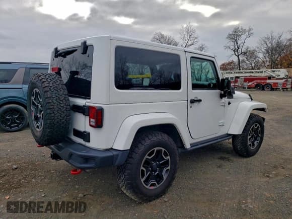 ✅ 2017 Jeep Wrangler Rubicon • VIN: 1C4BJWCGXHL572821 • Lot: 94134455. Wystawiony na Copart z przebiegiem 39 293 mil. Bezpłatny archiwum sprzedaży aukcyjnych z USA i szczegółowy raport historii pojazdu na DreamBid. Zdjęcie 3.