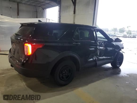 ✅ 2020 Ford Police Interceptor Utility • VIN: 1FM5K8AB4LGC62545 • Lot: 55522925. Wystawiony na Copart z przebiegiem 49 150 mil. Bezpłatny archiwum sprzedaży aukcyjnych z USA i szczegółowy raport historii pojazdu na DreamBid. Zdjęcie 3.