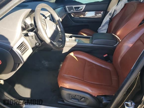 ✅ 2010 Jaguar XF Supercharged • VIN: SAJWA0HE3AMR66894 • Lot: 79647614. Listed on Copart with Not provided. Free auction sales archive from the USA and detailed vehicle history report at DreamBid. Image 7.