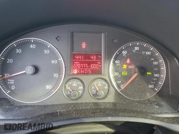 ✅ 2009 Volkswagen Jetta SE • VIN: 3VWPM71K59M274023 • Lot: 46045175. Listed on Copart with 220,777 mi. Free auction sales archive from the USA and detailed vehicle history report at DreamBid. Image 9.