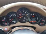 ✅ 2016 Porsche Cayenne • VIN: WP1AA2A2XGKA09329 • Lot: 81347585. Wystawiony na Copart z przebiegiem 131 925 mil. Bezpłatny archiwum sprzedaży aukcyjnych z USA i szczegółowy raport historii pojazdu na DreamBid. Zdjęcie 9.