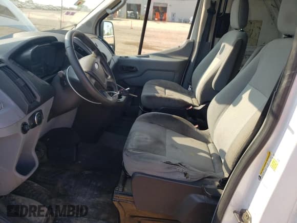 ✅ 2016 Ford Transit Cargo • VIN: 1FTYR2CG2GKA11335 • Лот: 71543484. Опубликован ранее на Copart с пробегом 213 907 миль. Бесплатный доступ к архиву аукционных продаж из США и подробный отчёт об истории автомобиля на DreamBid. Изображение 7.