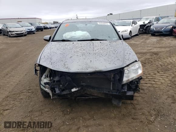 ✅ 2011 Dodge Avenger Mainstreet • VIN: 1B3BD1FBXBN589044 • Lot: 42830825. Wystawiony na Copart z przebiegiem 105 884 mil. Bezpłatny archiwum sprzedaży aukcyjnych z USA i szczegółowy raport historii pojazdu na DreamBid. Zdjęcie 5.