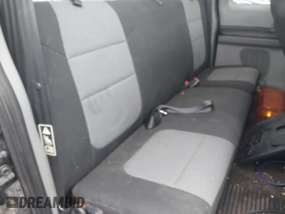 ✅ 2002 Ford F-350 XL • VIN: 1FTSX31F42EC03245 • Лот: 43865693. Опубликован ранее на IAAI с пробегом 191 682 миль. Бесплатный доступ к архиву аукционных продаж из США и подробный отчёт об истории автомобиля на DreamBid. Изображение 8.