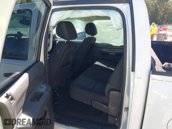 ✅ 2013 Chevrolet Silverado 1500 LS • VIN: 3GCPCREAXDG160495 • Lot: 43665126. Listed on IAAI with 248,004 mi. Free auction sales archive from the USA and detailed vehicle history report at DreamBid. Image 8.