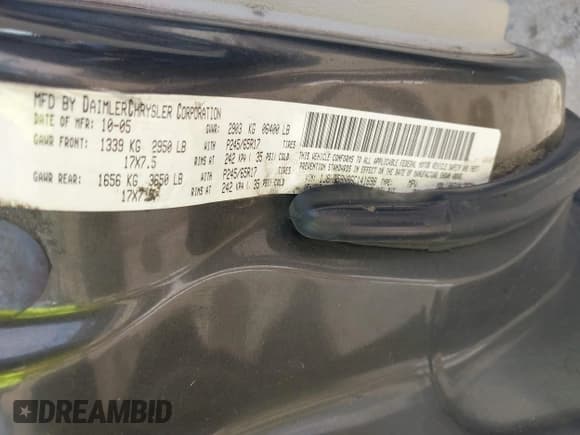 ✅ 2006 Jeep Commander Limited • VIN: 1J8HG58N86C141698 • Lot: 43474401. Wystawiony na IAAI z przebiegiem 204 238 mil. Bezpłatny archiwum sprzedaży aukcyjnych z USA i szczegółowy raport historii pojazdu na DreamBid. Zdjęcie 9.