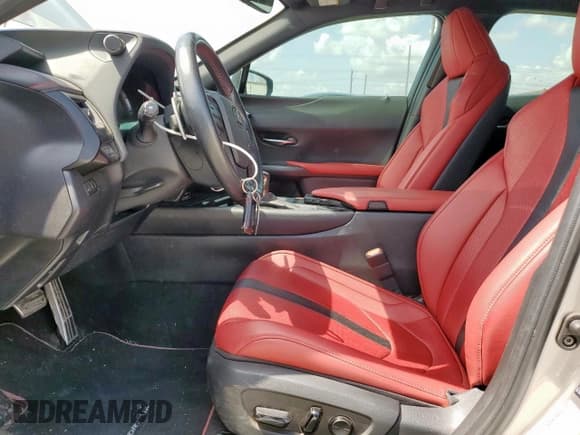 ✅ 2022 Lexus UX 250h F Sport • VIN: JTHR9JBH1N2057419 • Лот: 61190715. Опубликован ранее на Copart с пробегом 60 401 миль. Бесплатный доступ к архиву аукционных продаж из США и подробный отчёт об истории автомобиля на DreamBid. Изображение 9.