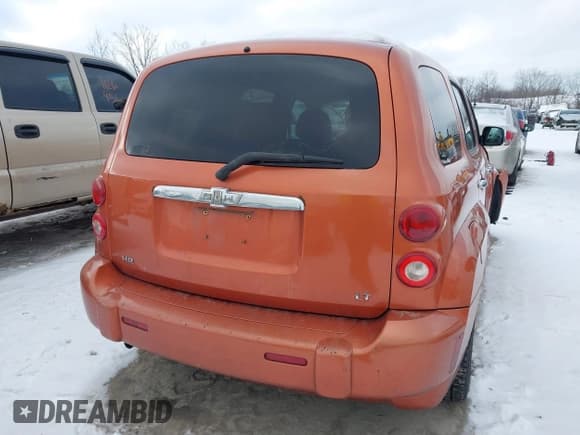 ✅ 2008 Chevrolet HHR LT • VIN: 3GNDA53PX8S588554 • Lot: 41306439. Listed on IAAI with 216,673 mi. Free auction sales archive from the USA and detailed vehicle history report at DreamBid. Image 4.