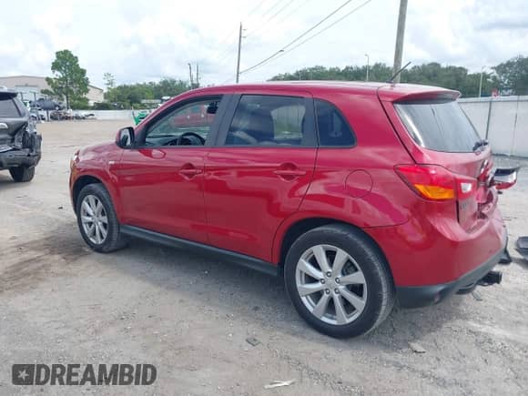 2014 Mitsubishi Outlander ES z VIN 4A4AR3AUXEE026377, wystawiony jako IAAI lot #43252186 z przebiegiem 79 249 mil mil oraz . Historia ofert i sprzedaży dostępna na DreamBid. Obrazek 3.