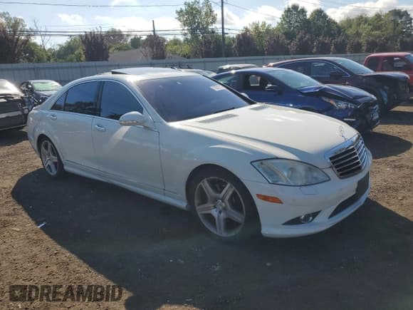✅ 2009 Mercedes-Benz S 550 • VIN: WDDNG86X39A261981 • Лот: 70951215. Опубликован ранее на Copart с пробегом 95 718 миль. Бесплатный доступ к архиву аукционных продаж из США и подробный отчёт об истории автомобиля на DreamBid. Изображение 4.
