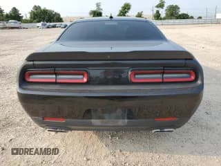 ✅ 2020 Dodge Challenger R/T • VIN: 2C3CDZBTXLH221638 • Lot: 55130014. Wystawiony na Copart z przebiegiem 55 626 mil. Bezpłatny archiwum sprzedaży aukcyjnych z USA i szczegółowy raport historii pojazdu na DreamBid. Zdjęcie 6.