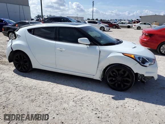 ✅ 2012 Hyundai Veloster w/Red Int • VIN: KMHTC6AD2CU070472 • Lot: 71449064. Wystawiony na Copart z przebiegiem 43 091 mil. Bezpłatny archiwum sprzedaży aukcyjnych z USA i szczegółowy raport historii pojazdu na DreamBid. Zdjęcie 4.
