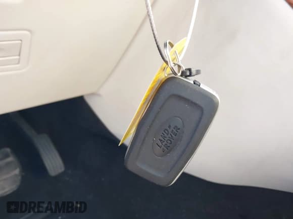 ✅ 2010 Land Rover Range Rover Sport HSE Lux • VIN: SALSK2D46AA253310 • Lot: 42570974. Listed on IAAI with 114,408 mi. Free auction sales archive from the USA and detailed vehicle history report at DreamBid. Image 11.