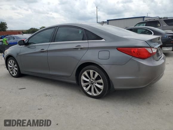 ✅ 2013 Hyundai Sonata GLS • VIN: 5NPEB4AC5DH732066 • Lot: 71598724. Listed on Copart with 145,215 mi. Free auction sales archive from the USA and detailed vehicle history report at DreamBid. Image 2.