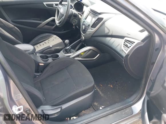 ✅ 2016 Hyundai Veloster • VIN: KMHTC6AD4GU303242 • Лот: 42544127. Опубликован ранее на IAAI с пробегом 80 747 миль. Бесплатный доступ к архиву аукционных продаж из США и подробный отчёт об истории автомобиля на DreamBid. Изображение 5.