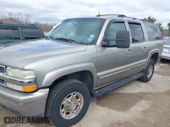 ✅ 2002 Chevrolet Suburban LS • VIN: 3GNGK26G82G306927 • Лот: 42027513. Опубликован ранее на IAAI с пробегом 124 016 миль. Бесплатный доступ к архиву аукционных продаж из США и подробный отчёт об истории автомобиля на DreamBid. Изображение 2.