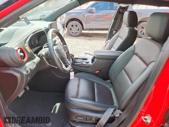 ✅ 2024 Chevrolet Blazer RS • VIN: 3GNKBERS8RS184492 • Lot: 60726905. Listed on Copart with 23,774 mi. Free auction sales archive from the USA and detailed vehicle history report at DreamBid. Image 7.