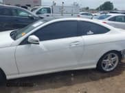 ✅ 2013 Mercedes-Benz C 250 • VIN: WDDGJ4HB5DG076888 • Lot: 42811728. Wystawiony na IAAI z przebiegiem 8 352 mil. Bezpłatny archiwum sprzedaży aukcyjnych z USA i szczegółowy raport historii pojazdu na DreamBid. Zdjęcie 13.