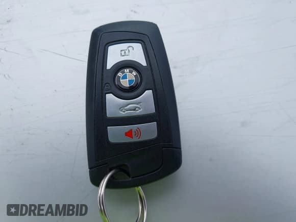 ✅ 2015 BMW 5 Series 535i xDrive • VIN: WBA5B3C56FD548284 • Lot: 43262851. Listed on IAAI with 102,867 mi. Free auction sales archive from the USA and detailed vehicle history report at DreamBid. Image 11.