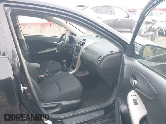 ✅ 2013 Toyota Corolla L • VIN: 2T1BU4EE7DC108698 • Lot: 43640717. Listed on IAAI with 126,835 mi. Free auction sales archive from the USA and detailed vehicle history report at DreamBid. Image 5.