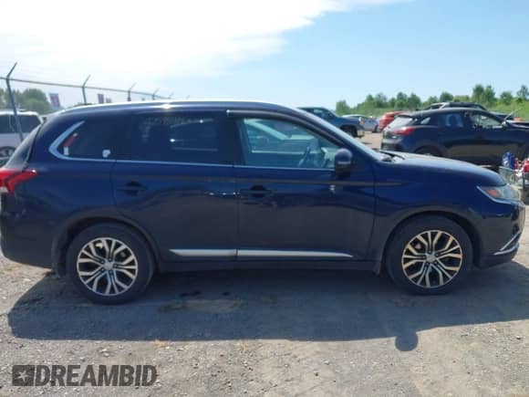 2017 Mitsubishi Outlander SE с VIN JA4AZ3A33HZ029739, выставлен на аукционе IAAI как лот 42598418 с пробегом 158 648 миль миль и . История ставок и продаж доступна на DreamBid. Изображение 13.