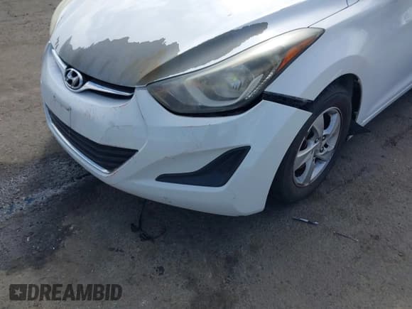 ✅ 2014 Hyundai Elantra SE • VIN: 5NPDH4AE1EH497890 • Lot: 43301486. Listed on IAAI with 230,734 mi. Free auction sales archive from the USA and detailed vehicle history report at DreamBid. Image 6.