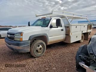 ✅ 2007 Chevrolet Silverado 1500 • VIN: 1GBJC34U77E134385 • Лот: 93239715. Опубликован ранее на Copart с пробегом 196 089 миль. Бесплатный доступ к архиву аукционных продаж из США и подробный отчёт об истории автомобиля на DreamBid. Изображение 1.