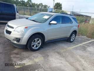 2013 Chevrolet Equinox LT z VIN 2GNALDEK3D1244496, wystawiony jako IAAI lot #43531928 z przebiegiem 119 540 mil mil oraz . Historia ofert i sprzedaży dostępna na DreamBid. Obrazek 2.