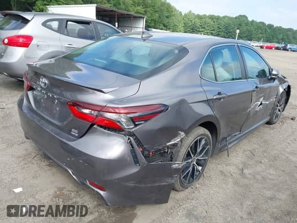 2021 Toyota Camry SE with VIN 4T1T11BK2MU028715, listed as a IAAI auction lot 42845840 with 39,370 mi miles and . Bid and sale history available at DreamBid. Image 4.