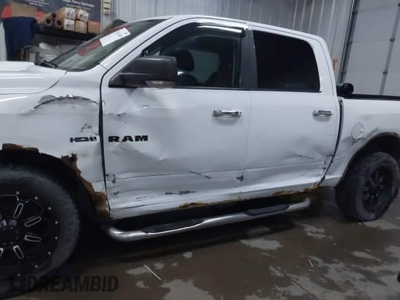 2010 Dodge 1500 Sport с VIN 1D7RV1CT8AS136330, выставлен на аукционе IAAI как лот 42013409 с пробегом 200 420 миль миль и . История ставок и продаж доступна на DreamBid. Изображение 6.