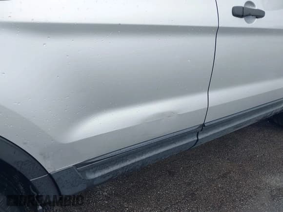 ✅ 2013 Ford Explorer • VIN: 1FM5K8B89DGA09192 • Lot: 42294447. Listed on IAAI with 237,510 mi. Free auction sales archive from the USA and detailed vehicle history report at DreamBid. Image 6.