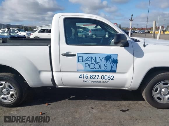 ✅ 2014 Toyota Tacoma • VIN: 5TFNX4CN5EX035731 • Lot: 43623930. Listed on IAAI with 129,893 mi. Free auction sales archive from the USA and detailed vehicle history report at DreamBid. Image 14.