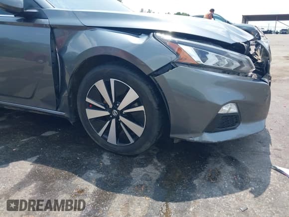 ✅ 2022 Nissan Altima SV • VIN: 1N4BL4DW6NN354983 • Lot: 42414571. Listed on IAAI with 63,907 mi. Free auction sales archive from the USA and detailed vehicle history report at DreamBid. Image 18.