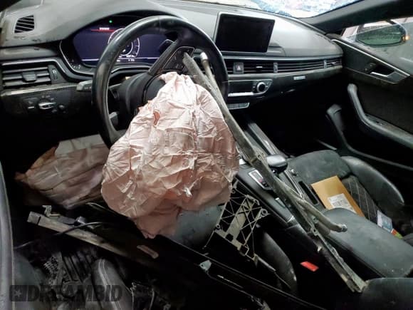 ✅ 2018 Audi S5 Sportback Premium Plus • VIN: WAUB4CF56JA004970 • Lot: 71185335. Wystawiony na Copart z przebiegiem 112 464 mil. Bezpłatny archiwum sprzedaży aukcyjnych z USA i szczegółowy raport historii pojazdu na DreamBid. Zdjęcie 8.