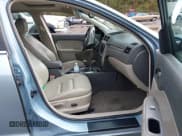 ✅ 2010 Ford Fusion Hybrid • VIN: 3FADP0L31AR260062 • Лот: 43415845. Опубликован ранее на IAAI с пробегом 135 286 миль. Бесплатный доступ к архиву аукционных продаж из США и подробный отчёт об истории автомобиля на DreamBid. Изображение 5.