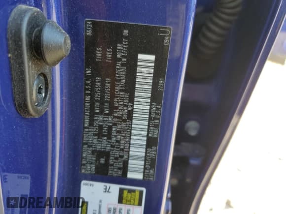 ✅ 2024 Toyota Corolla Cross Hybrid XSE • VIN: 7MUFBABG9RV042297 • Lot: 84660975. Listed on Copart with 19,310 mi. Free auction sales archive from the USA and detailed vehicle history report at DreamBid. Image 14.