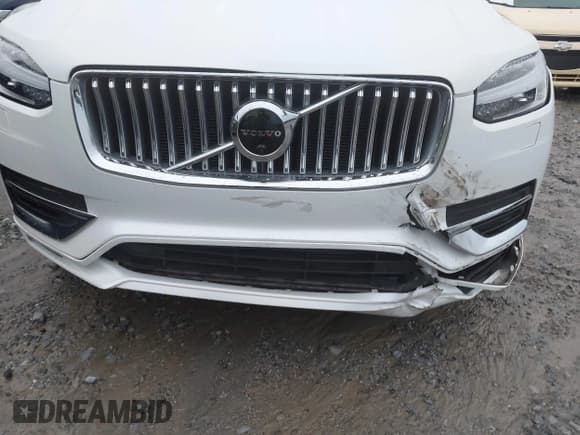 ✅ 2022 Volvo XC90 Inscription Expression • VIN: YV4BR0CZ1N1790674 • Lot: 43557504. Listed on IAAI with 71,789 mi. Free auction sales archive from the USA and detailed vehicle history report at DreamBid. Image 17.