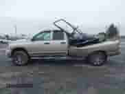 2005 Dodge 3500 SLT z VIN 3D7LS38C25G742321, wystawiony jako IAAI lot #41311486 z przebiegiem 244 511 mil mil oraz . Historia ofert i sprzedaży dostępna na DreamBid. Obrazek 15.