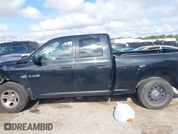 ✅ 2010 Dodge 1500 TRX • VIN: 1D7RV1GT2AS233470 • Lot: 42373475. Wystawiony na IAAI z przebiegiem 110 143 mil. Bezpłatny archiwum sprzedaży aukcyjnych z USA i szczegółowy raport historii pojazdu na DreamBid. Zdjęcie 14.